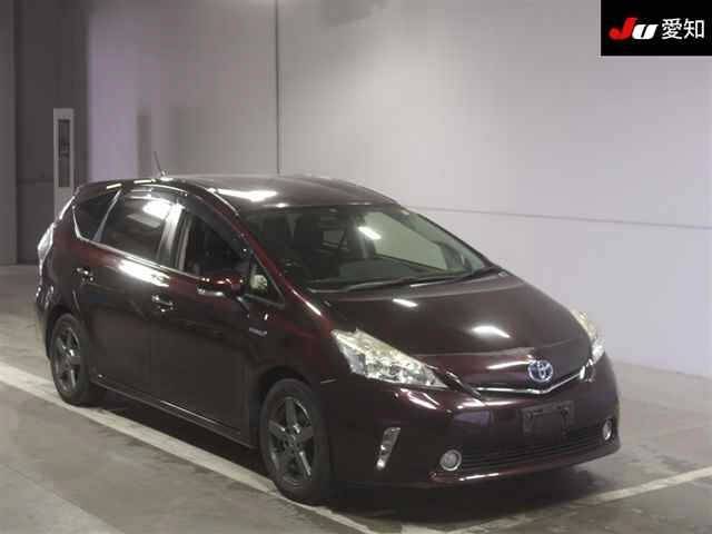 30739 TOYOTA PRIUS ALPHA ZVW41W 2014 г. (JU Aichi)